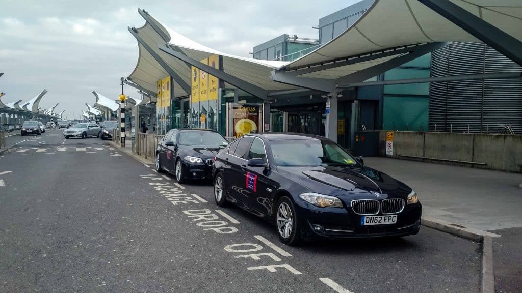 Heathrow To Woking Taxi Pro Cars Woking Airport Transfers