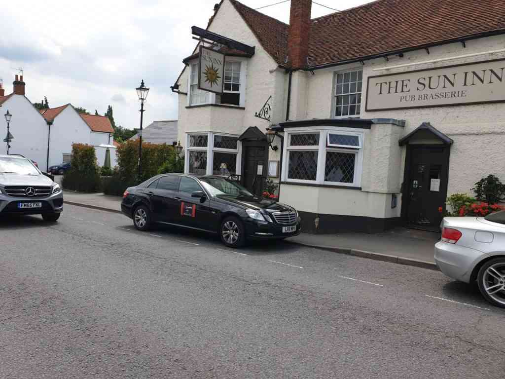 Pro Cars Woking Taxi Chobham 