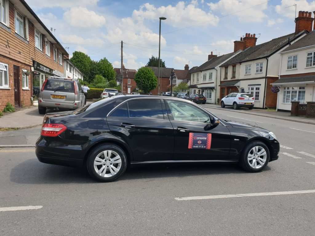 Goldsworth Park Taxi - Pro Cars Woking