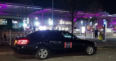 Woking Airport Taxi Woking Airport Taxi